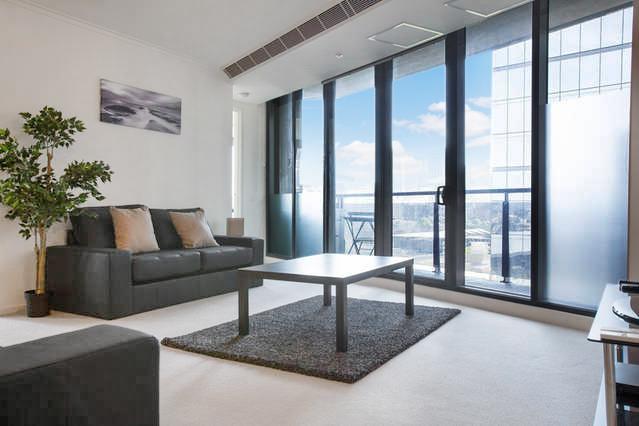 Mj Shortstay Whiteman St Apartment Мельбурн Экстерьер фото